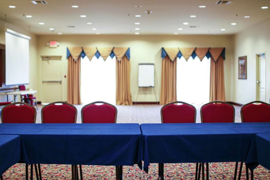 Hotel Hampton London-north, Ky 3*